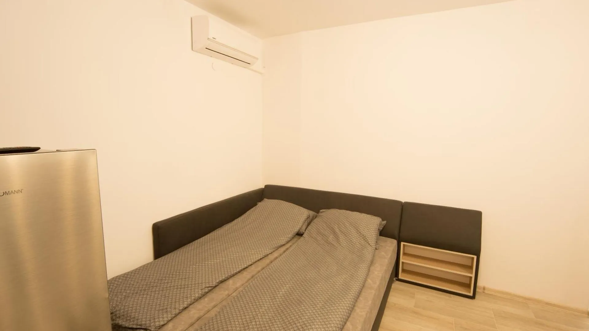 Aleks Top Center 2- Free Parking Burgas